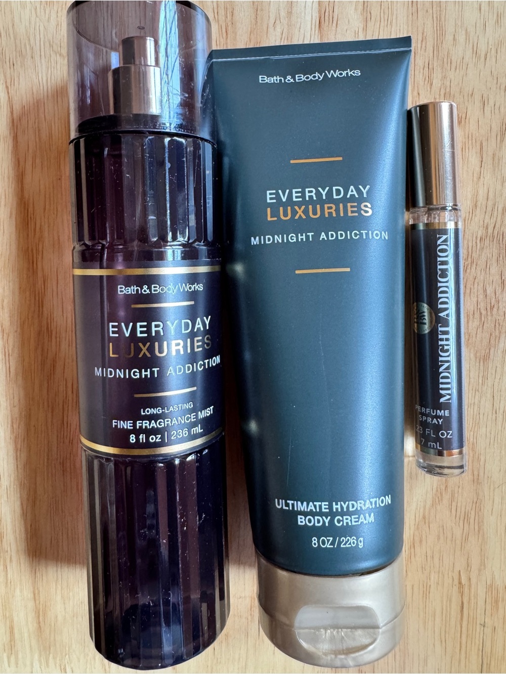 Bath & Body Works Midnight Addiction 3Piece Set- Black and Gold